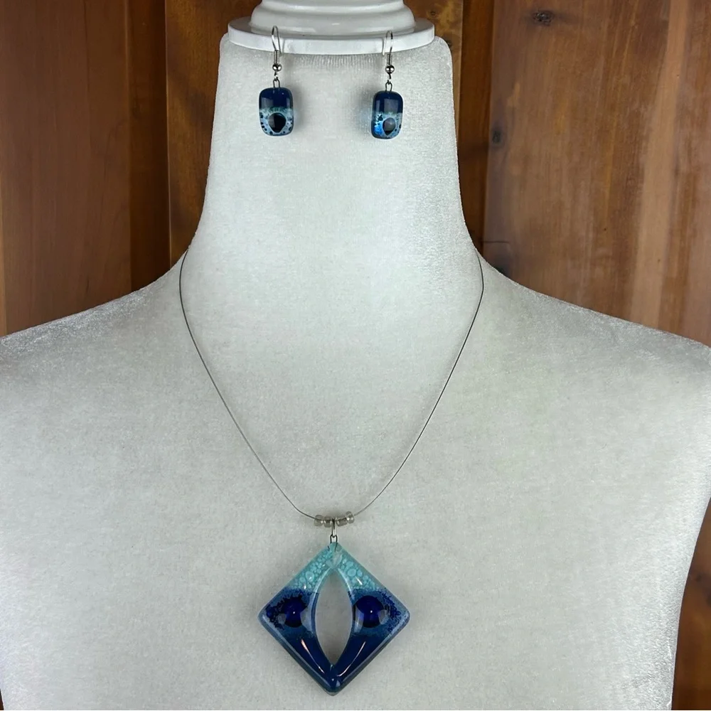 Aruban Handmade Artisan Glass Drop Earrings with Matching Necklace Set Beachy